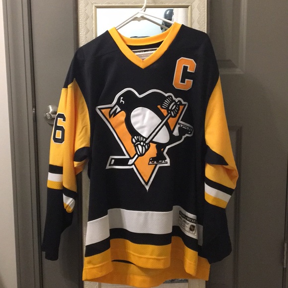 nhl heroes of hockey jersey